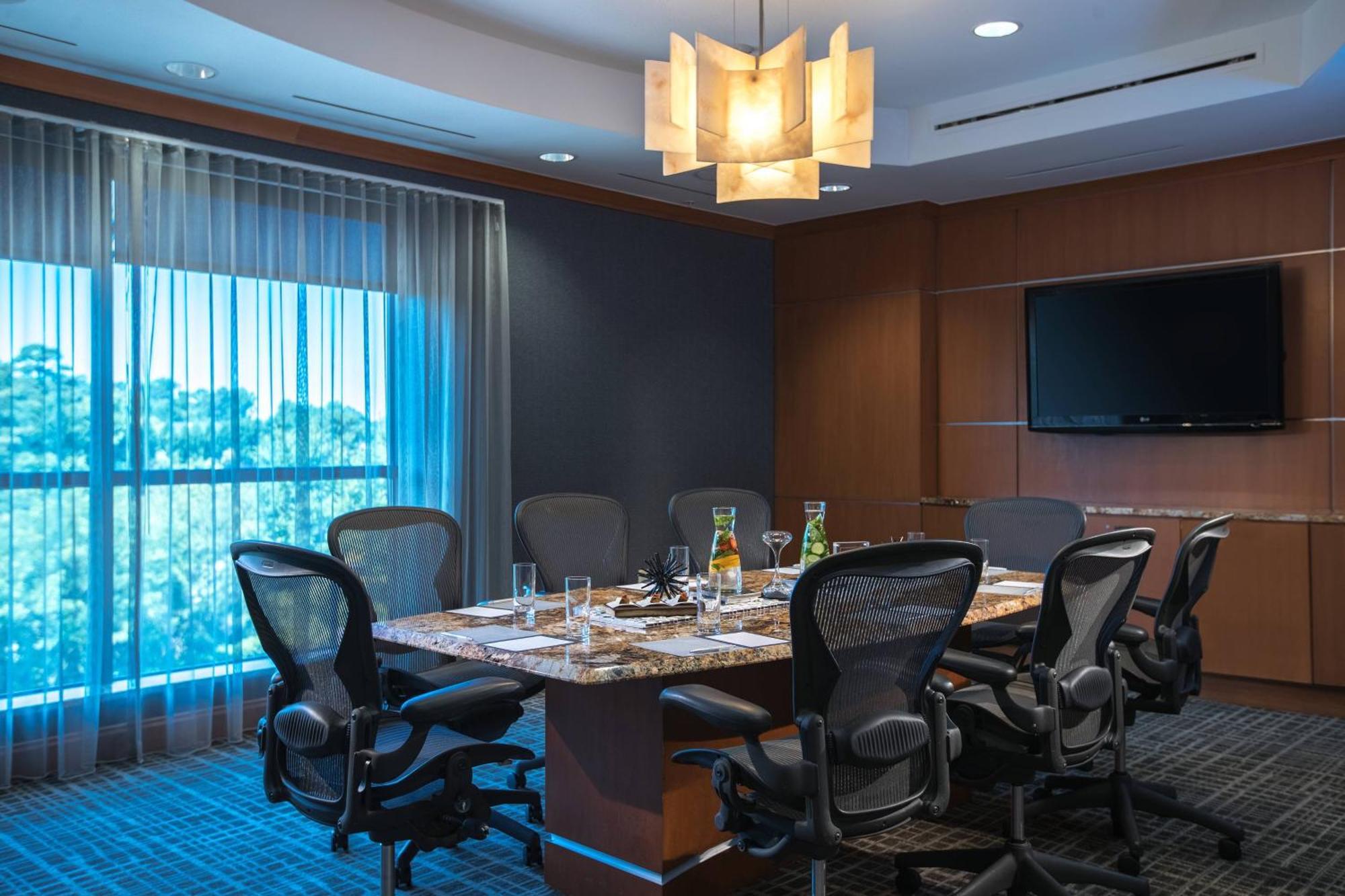 Renaissance Raleigh North Hills Hotel Екстериор снимка