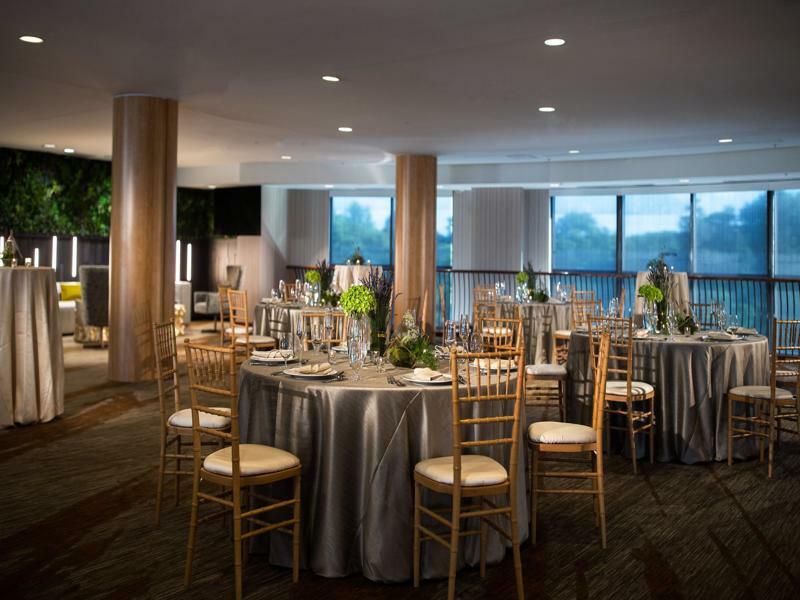Renaissance Raleigh North Hills Hotel Екстериор снимка